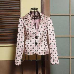 廣東虎門外貿服裝廠家直供 淘寶貨源與品牌批發優勢解析